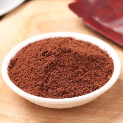 Щелочной пищевой шоколадный какао-порошок с содержанием жира 10–12 %.